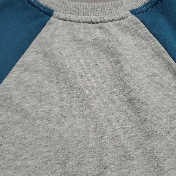 Sweatshirt - Picture 8 of 11